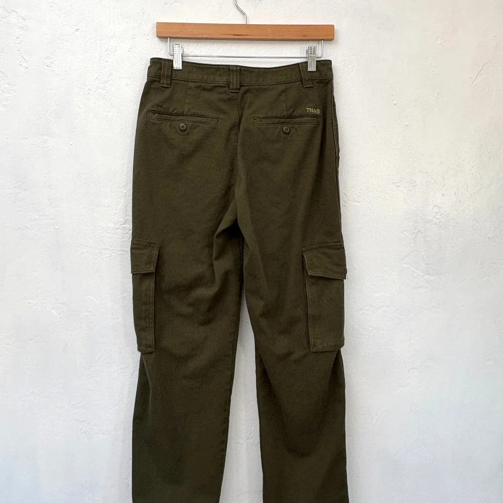 Aritzia TNA Highway Cargo Pants Women Size 6 Olive Green Cotton